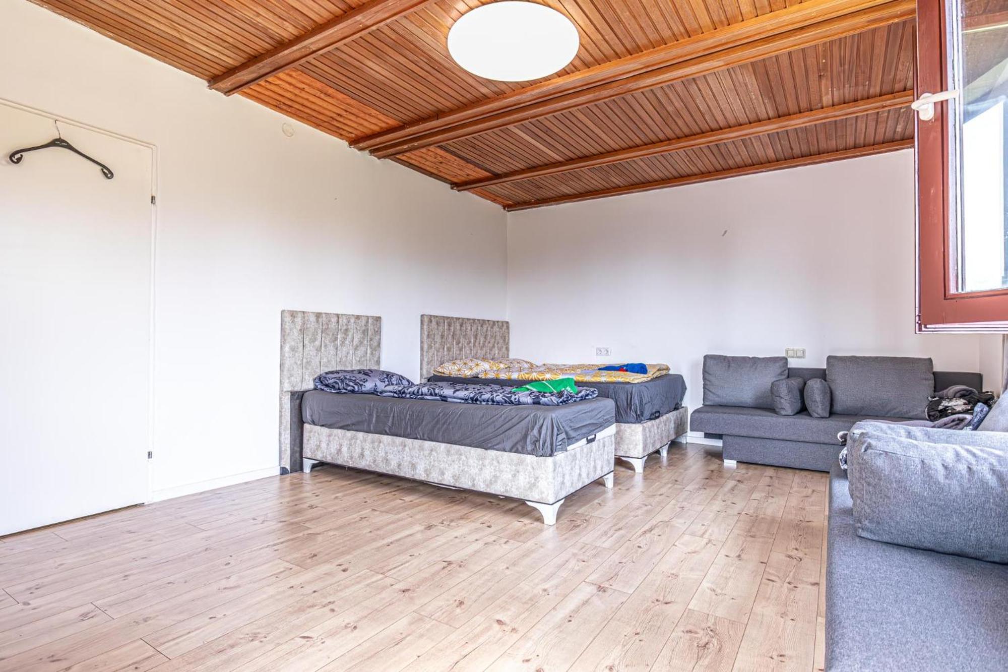 Comfy Rooms In Shared Villa With Terrace And Garden Viena Exterior foto